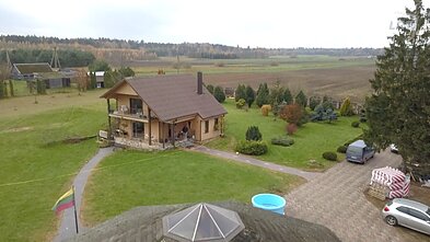 Eglės ir Juliaus Jurkšų sodyba