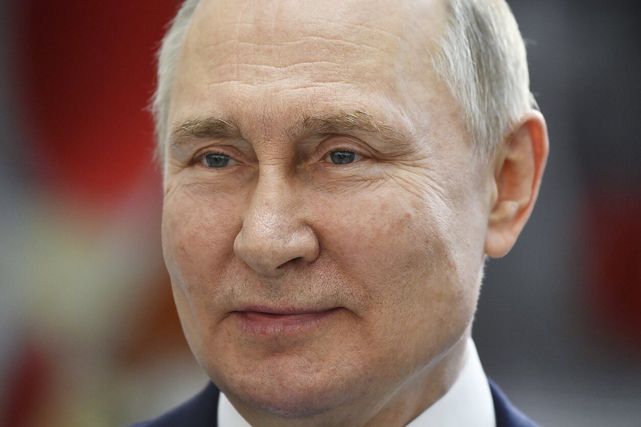 Vladimiras Putinas; Kosmonautikos diena