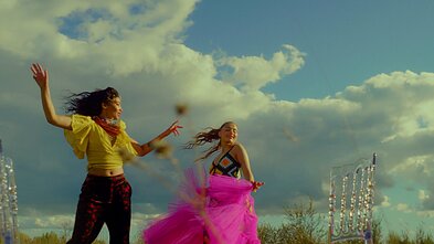 Nombeko Augustė ir Jessica Shy