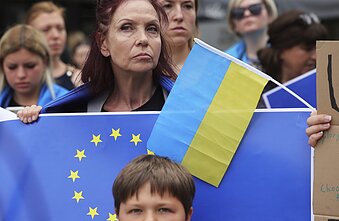Ukrainos ir Europos Sąjungos vėliavos