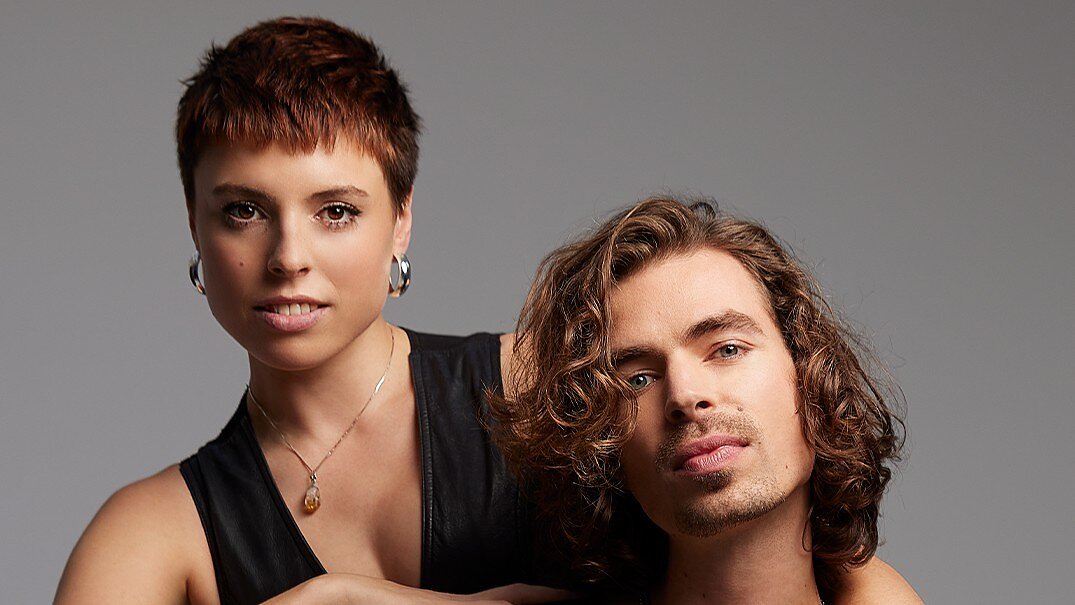 Mia Nicolai ir Dionas Cooperis