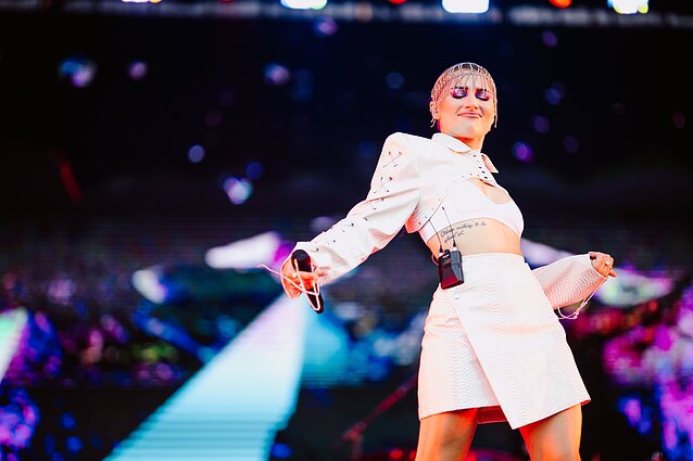 Ramūnas Zilnys kalbina. Jessica Shy – apie ispaniškas svajones, geriausią draugą Senį ir gyvenimo koncertą