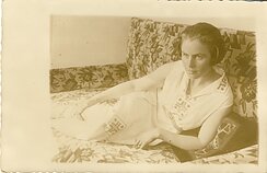 Vėra Šleivytė. „Ant savo naujosios sofos". 1931-07-05