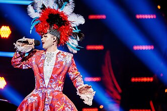 Lion Ceccah, still as Alen Chicco