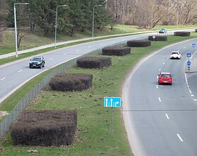 Oskaro Milašiaus gatvė (Vilnius) Didįjį šeštadienį (2023 m. balandžio 8-ąją) Oskaro Milašiaus gatvė (Vilnius) Didįjį šeštadienį (2023 m. balandžio 8-ąją)