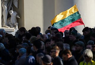 Lietuvos trispalvė Lietuvos trispalvė