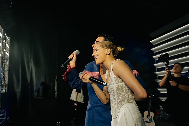 Rokas Yan ir Jessica Shy