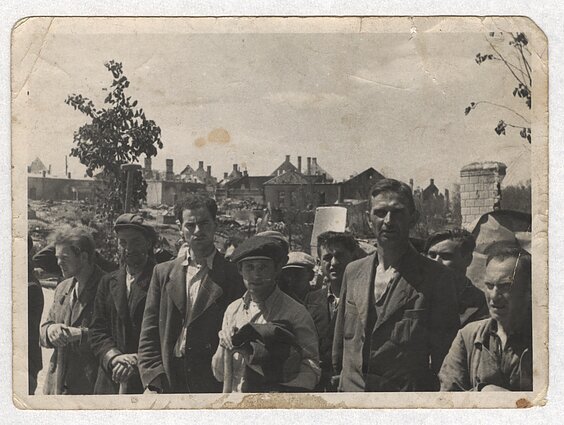 1941 m. karo sugriautas Vilkaviškis 1941 m. karo sugriautas Vilkaviškis