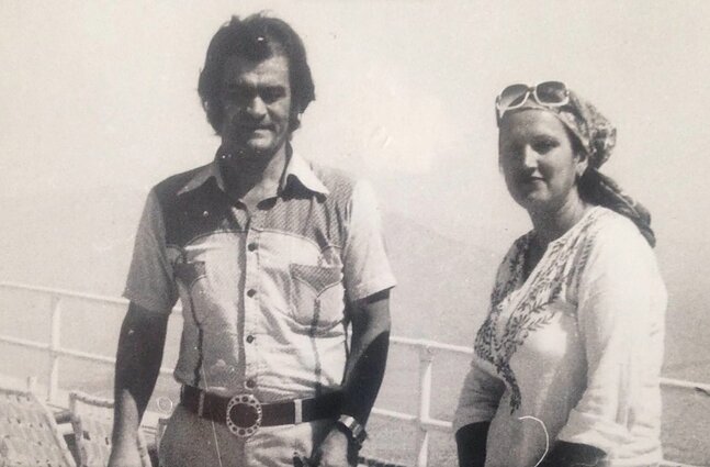 Alano Chošnau tėvai