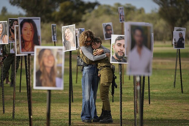 Per Nova muzikos festivalį Izraelyje Hamas smogikų nužudyti ir pagrobti žmonės Per Nova muzikos festivalį Izraelyje Hamas smogikų nužudyti ir pagrobti žmonės