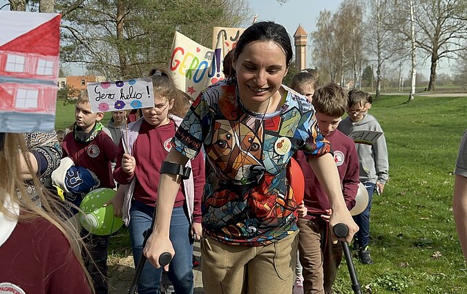 Pasaulio Guinnesso rekordininkė Ajana Lolat pradėjo žygį per Lietuvą