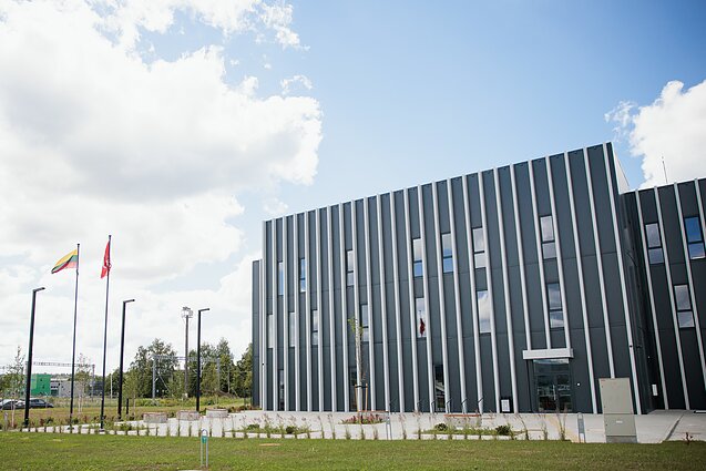 „LITLAB“ priklausantis verslo centras šalia Vilniaus oro uosto 