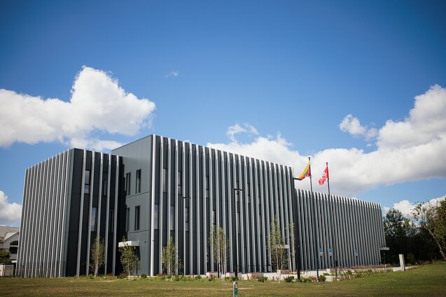 „LITLAB“ priklausantis verslo centras šalia Vilniaus oro uosto 