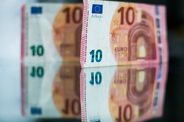 Pinigai, asociatyvi nuotr.