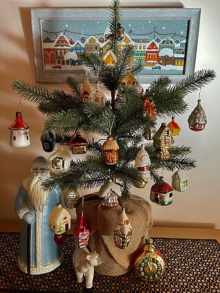 Eglutė su namukais Eglutė su namukais