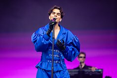 Rokas Yan