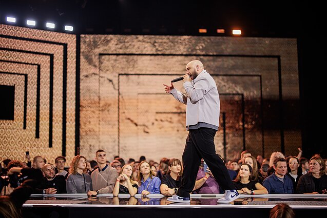 M.A.M.A. apdovanojimų ceremonijos akimirka - scenoje Rokas Grajauskas - Jama