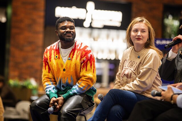 Kaune įsikūrusioje EUROVIZIJA.LT ambasadoje – susitikimai su eurovizininkais. Anyanya, Petunija