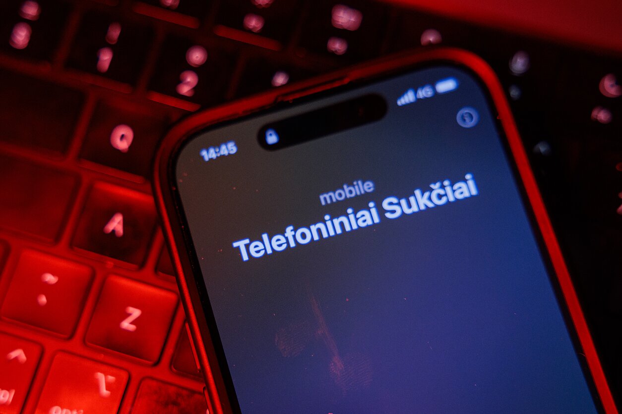 Telefoniniai sukčiai