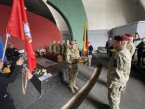 T. Valentėlis pašarvotas Baikovo kapinių šarvojimo salėje 