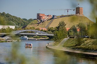 Šeši abiturientai liepos 3 dieną išplaukė iš Vilniaus į Rusnę