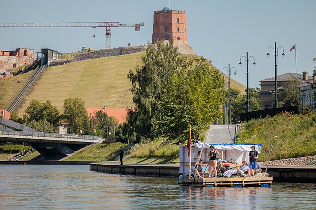 Šeši abiturientai liepos 3 dieną išplaukė iš Vilniaus į Rusnę