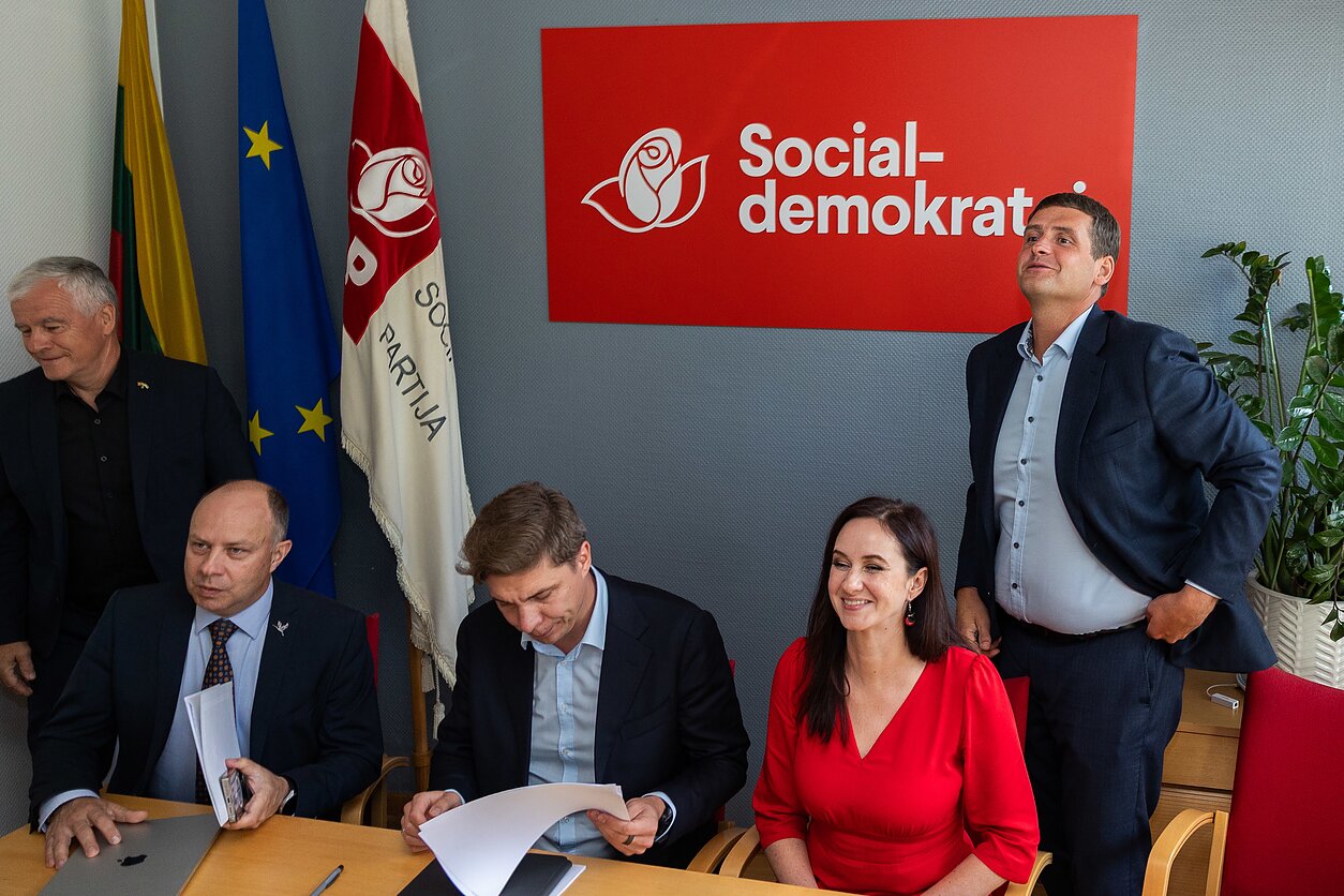 Lietuvos socialdemokratų partijos susitikimas su „Nemuno aušra“ ir Lietuvos valstiečių ir žaliųjų sąjungos atstovais