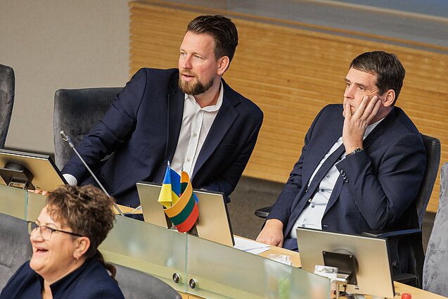 Robertas Puchovičius, Remigijus Žemaitaitis; Nemuno aušra