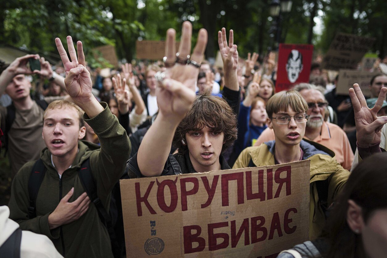 Protestai Kyjive del NABU ir SAP Protestai Kyjive del NABU ir SAP