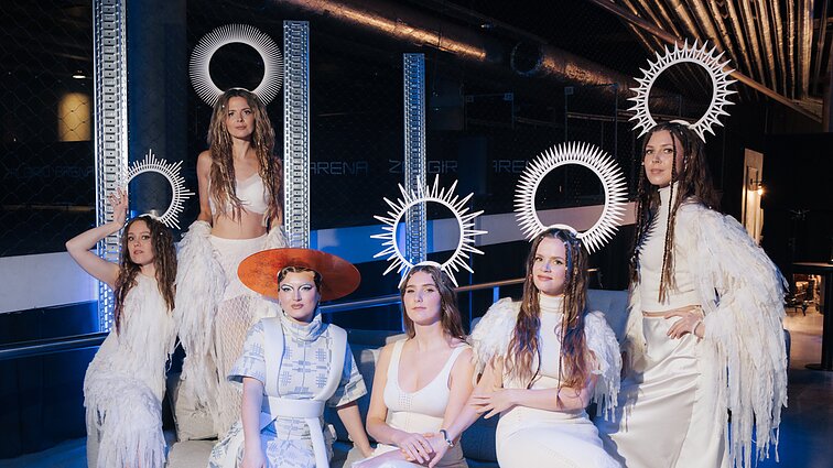 Petunija ir „Tautumeitas“ 