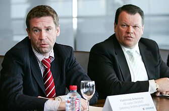  Vladimiras Antonovas ir Raimondas Baranauskas