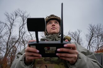 Drone operator in Ukraine (associative image)