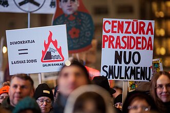 Protesto laužai prie Seimo: trečioji diena Protesto laužai prie Seimo: trečioji diena