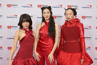 Rei Ami, EJAE, Audrey Nuna, „Huntr/x“
