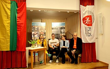  Miunchene (Vokietija) įvyko Miuncheno lietuvių bendruomenės ir Pasaulio lietuvių jaunimo sąjungos bendrai organizuotas renginys, skirtas Kovo 11-osios minėjimui 