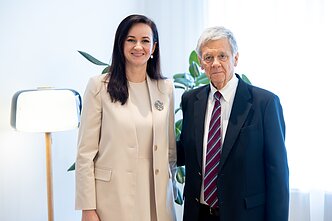 Inga Ruginienė ir Johnas Coale`as
