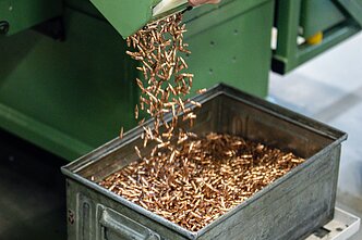 Giraitės ginkluotės gamykloje atidaryti du modernūs įrenginiai