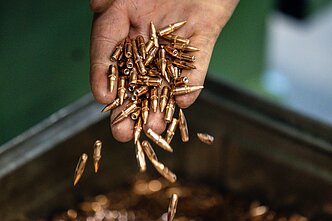 Giraitės ginkluotės gamykloje atidaryti du modernūs įrenginiai