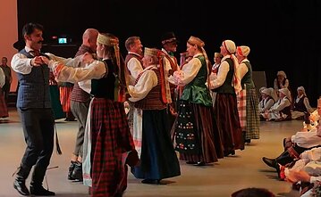 Tautiniai šokiai