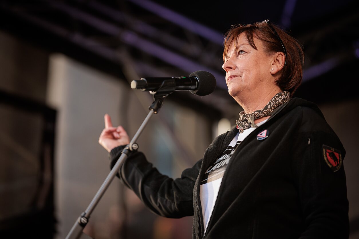 Protestas „Šalin rankas nuo laisvo žodžio. Nepasiduosime“. Rita Miliūtė Protestas „Šalin rankas nuo laisvo žodžio. Nepasiduosime“. Rita Miliūtė