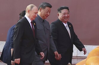 Vladimiras Putinas, Xi Jinpingas ir Kim Jong Unas
