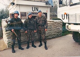 Normundas Valteris (viduryje)