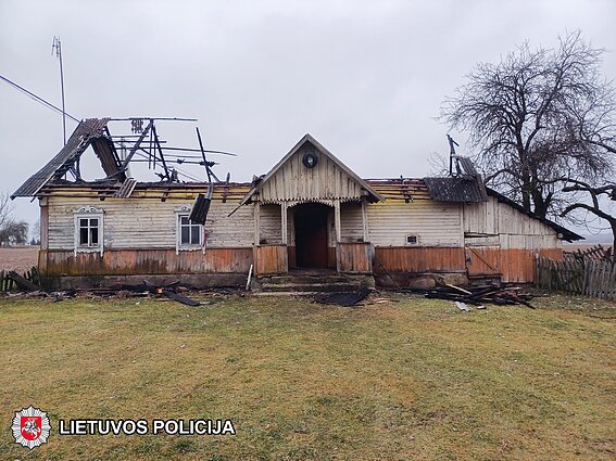 Двое мужчин обвиняются в разбоях и убийствах пожилых женщин в Шальчининкском районе