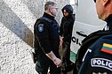 Įtariamoji paramediko nužudymu – buvusi jo žmona Justina Gaigalaitė atvežta į teismą