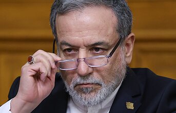  Abbasas Araghchi 