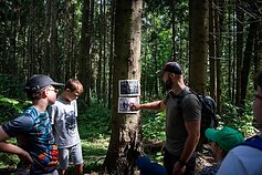 Etmono mokykla, išgyvenimas gamtoje