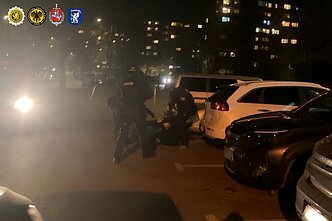 Teroristiniais tikslais ketinta nužudyti du žmones, tarp jų – Bartkevičių: įtariamųjų – 13