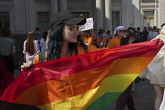 LGBT eitynės. Asociatyvi