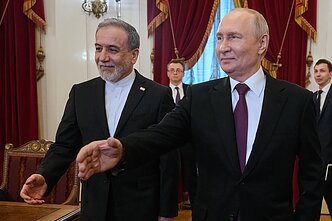 A. Araghchi, V. Putinas