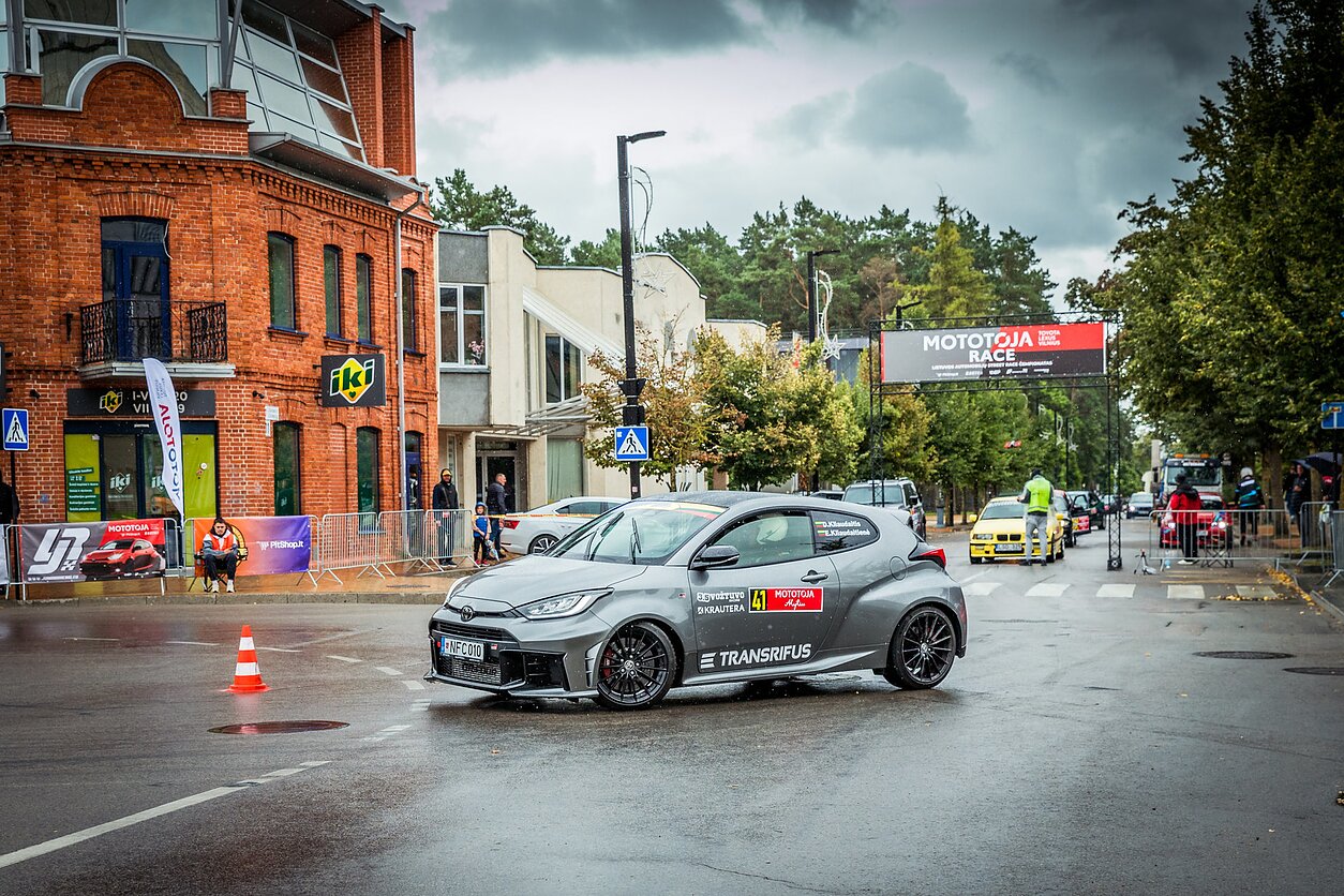 Alytuje startuos „Street race“ sezonas: laukia greitis ir naktinis šou